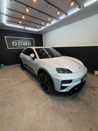 PORSCHE MACAN TURBO ELÉTRICO PORSCHE MACAN TURBO ELÉTRICO